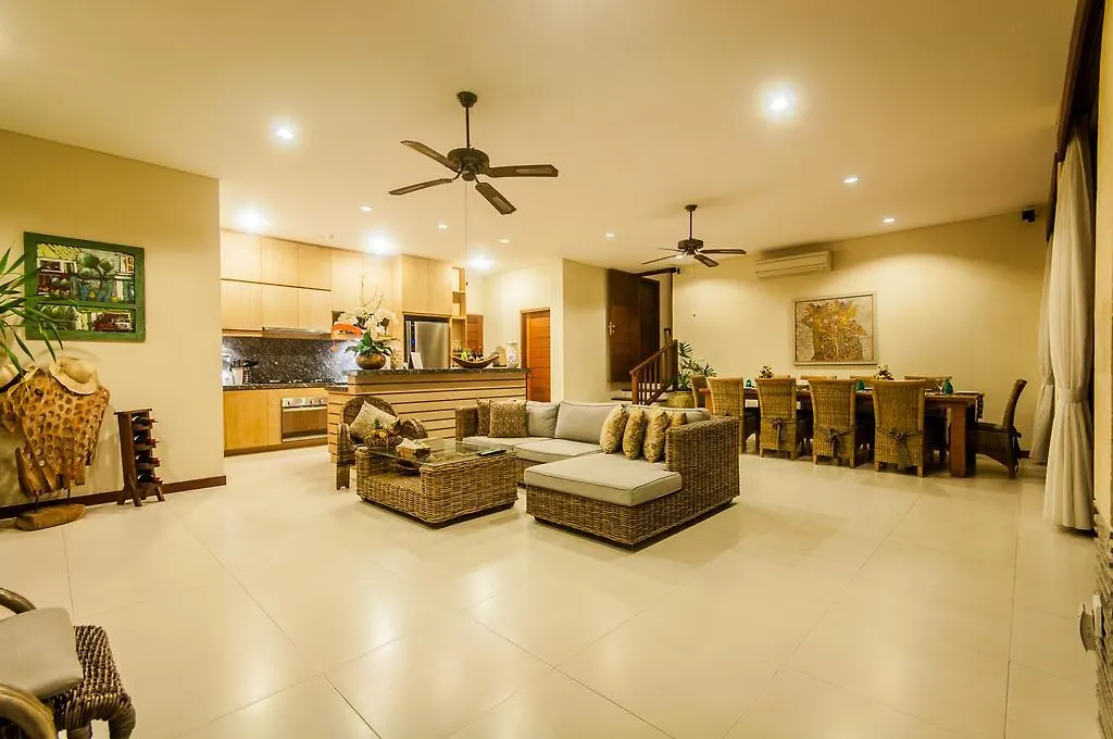 Villa Ikobana Bali Kuta